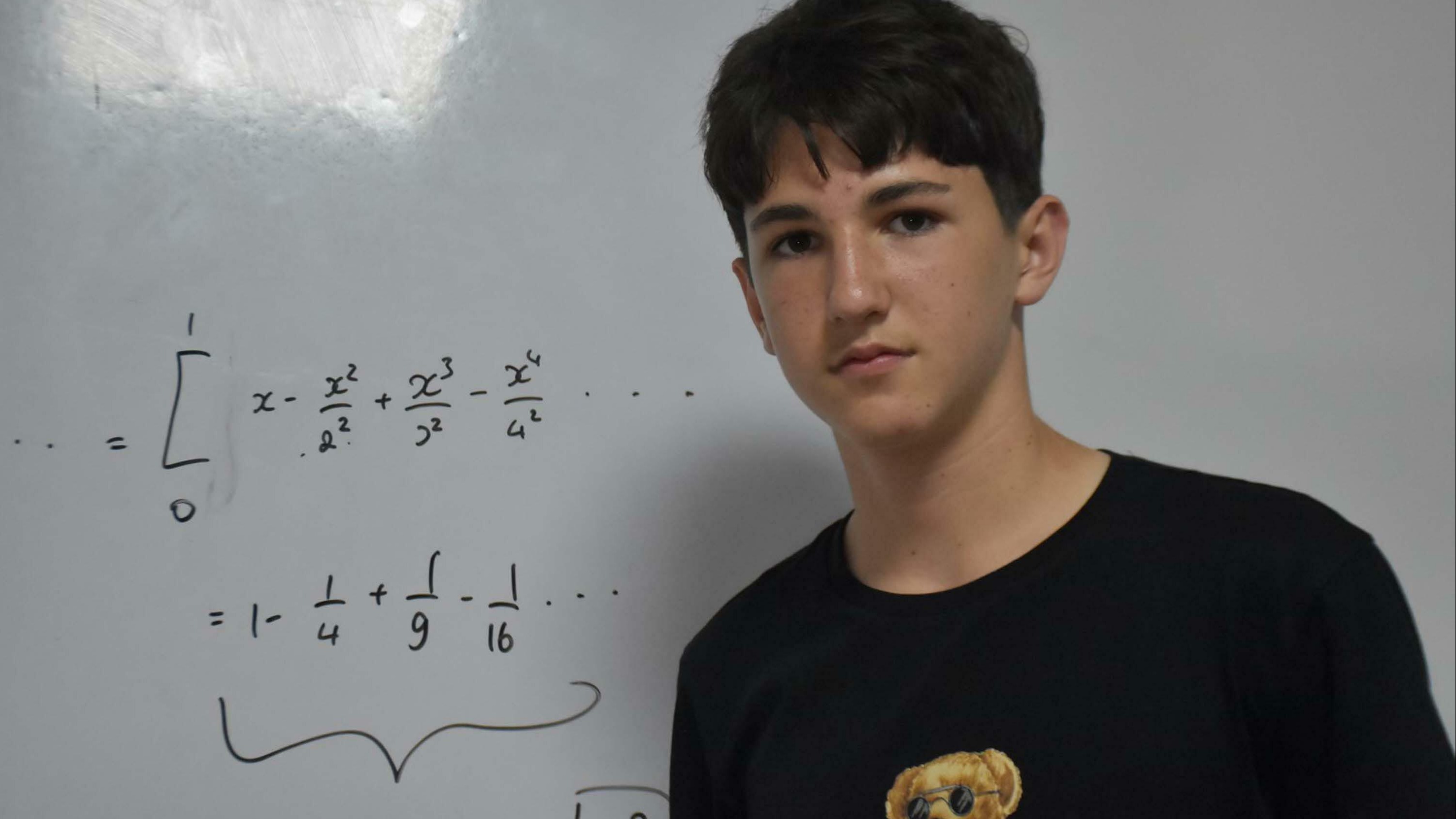 14 Yaşındaki İzmirli Doruk, Dünyayı Titretti! Matematik Dahisi Almanları Bile Geride Bıraktı!