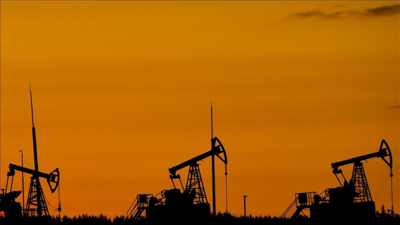 ABD'den İran'a Petrol Darbesi! Yeni Yaptırımlar Ortadoğu'yu Nasıl Etkileyecek?