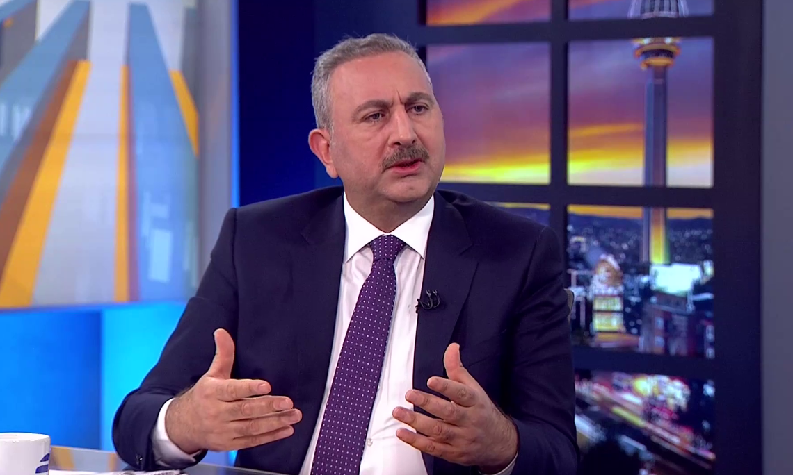 Abdulhamit Gül: 'Terörsüz Türkiye' Yasası Anayasaya Uygun