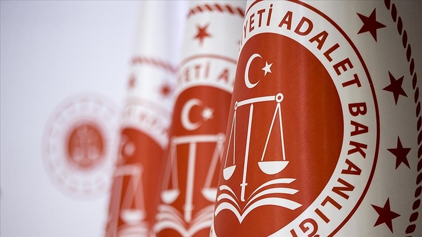 Adalet Bakanlığı'ndan Dev Alım! 15 Bin Yeni Personel Geliyor: Kimler Başvurabilir?
