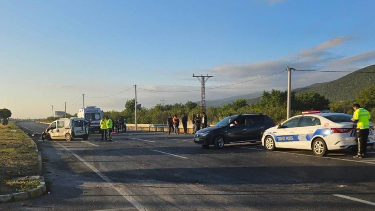Afyonkarahisar'da Trafik Kazası: 1 Kişi Hayatını Kaybetti