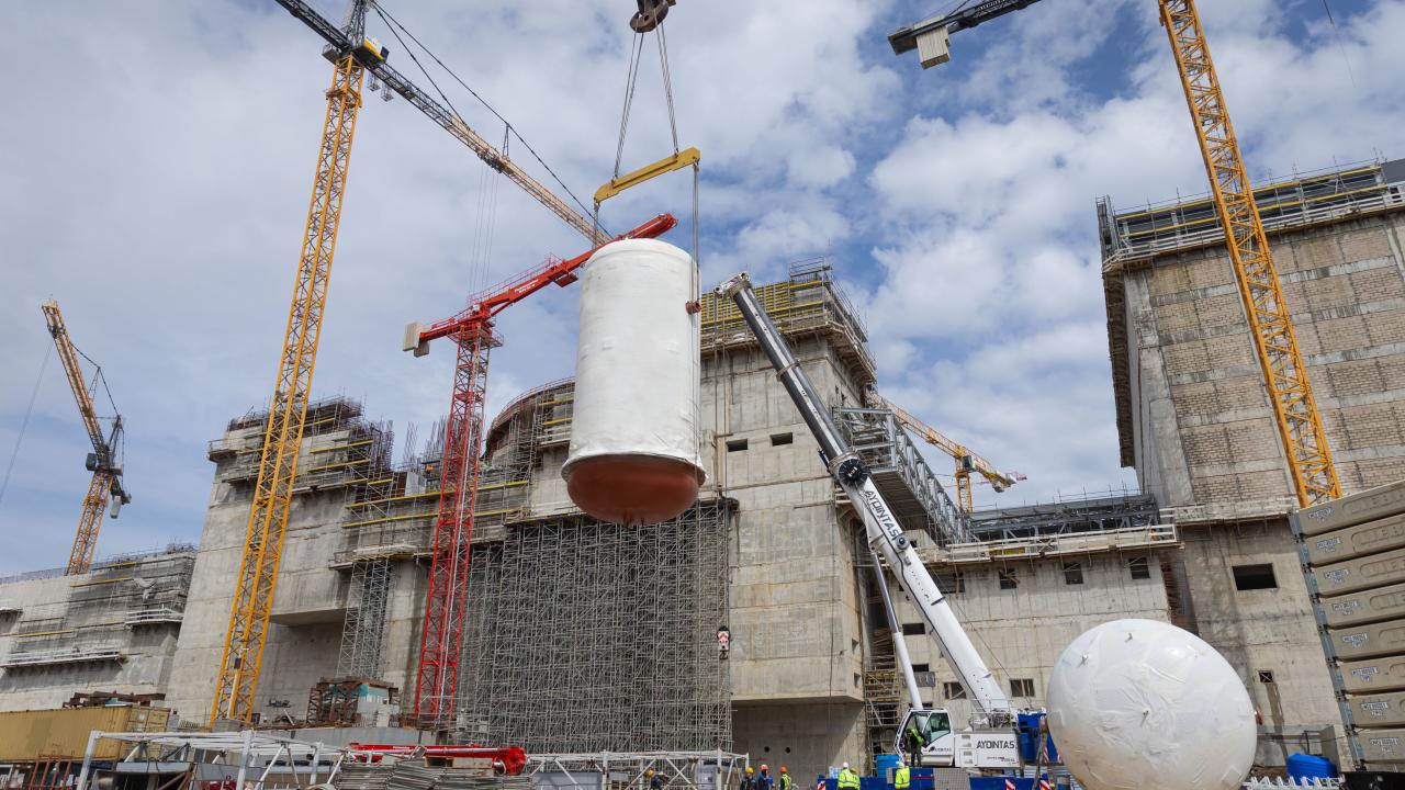 Akkuyu'da Dev Adım! Nükleer Santralde Kritik Montaj Tamamlandı: Türkiye Enerji Bağımsızlığına Bir Adım Daha Yaklaştı!