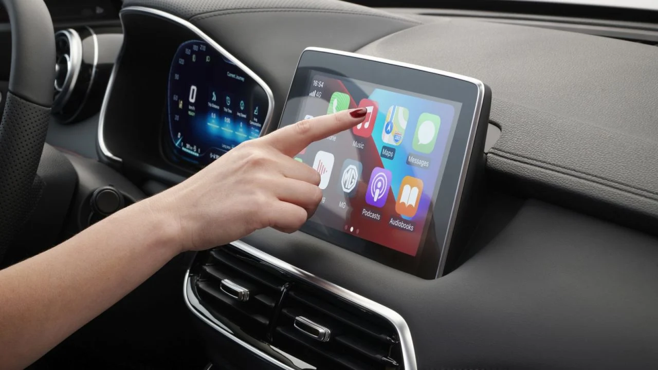 Android Auto'da Modern Arayüz Dönemi: Spotify ve YouTube Music Güncellendi