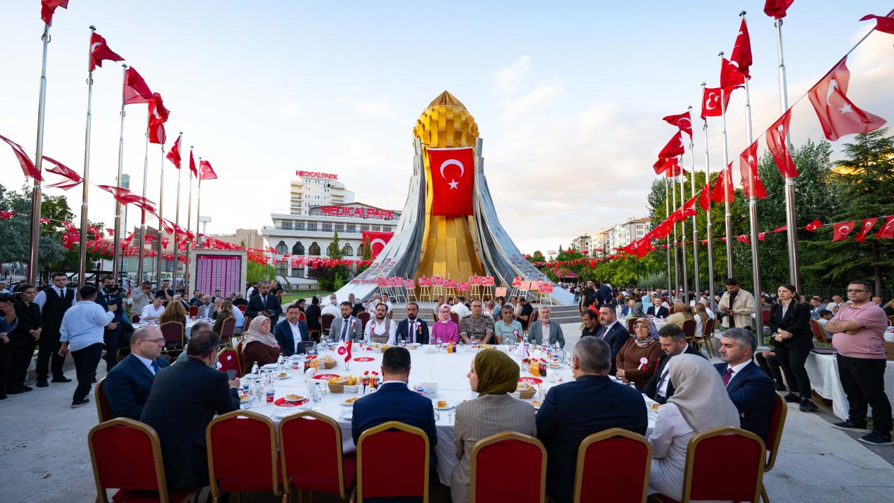 Ankara'da 15 Temmuz Demokrasi ve Milli Birlik Günü Korteji Düzenlendi