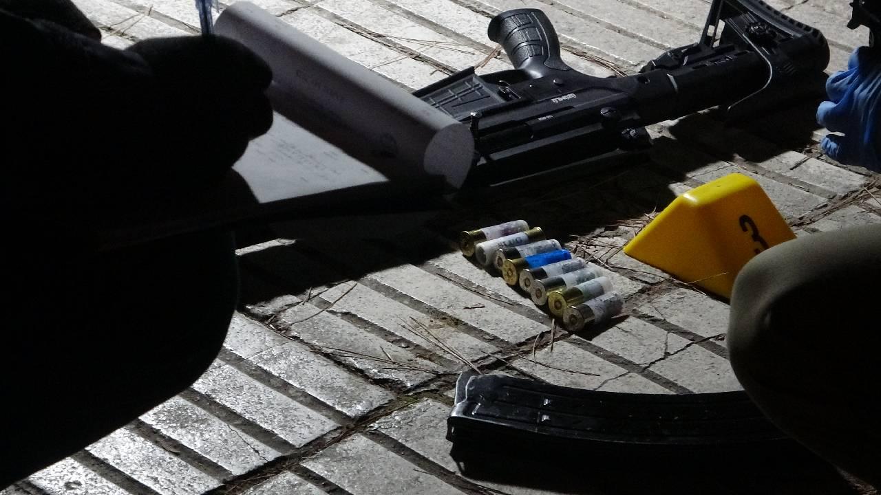 Antalya'da Kan Donduran Anlar! Belediye Binasına Pompalı Tüfekle Saldırı!