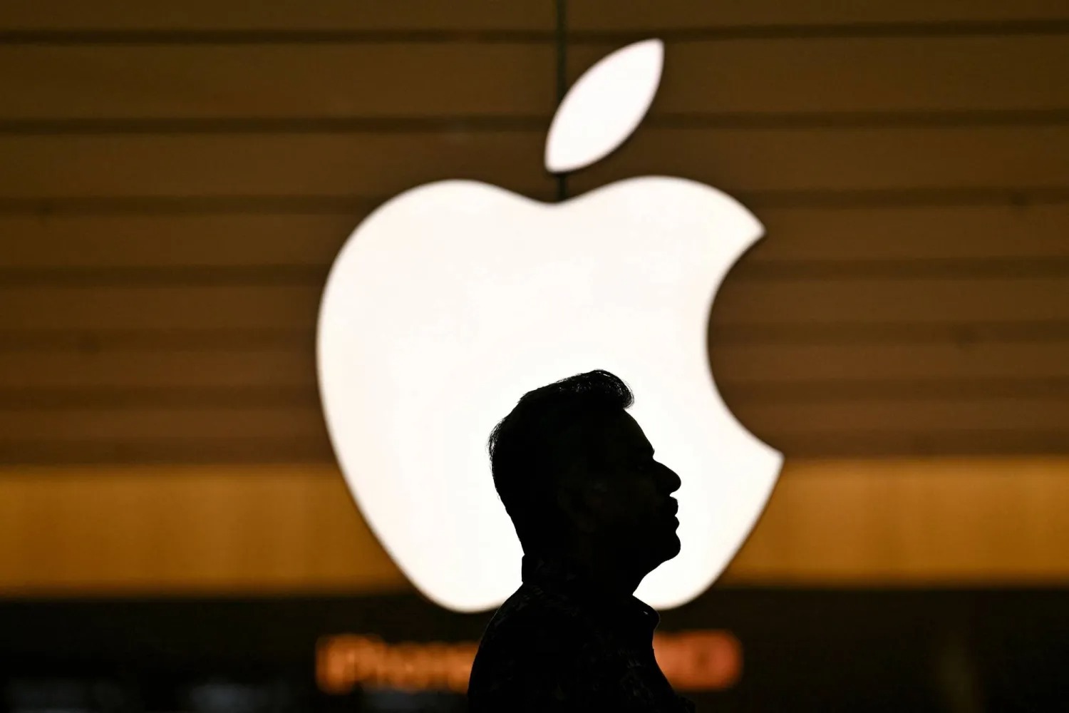 Apple, Çin Pazarı İçin Özel Yapay Zeka Modeli Geliştiriyor