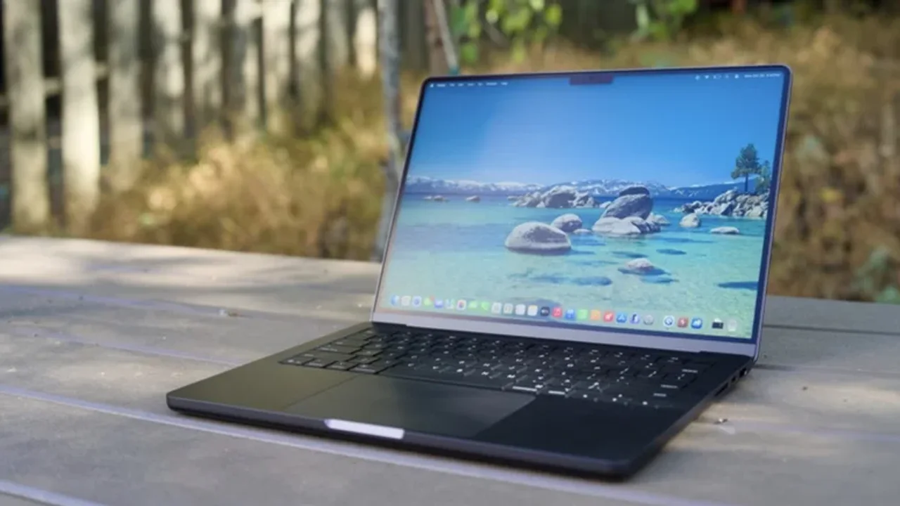 Apple'dan Büyük Değişim: MacBook Pro Tasarımı 2027 Yılında Tamamen Yenileniyor