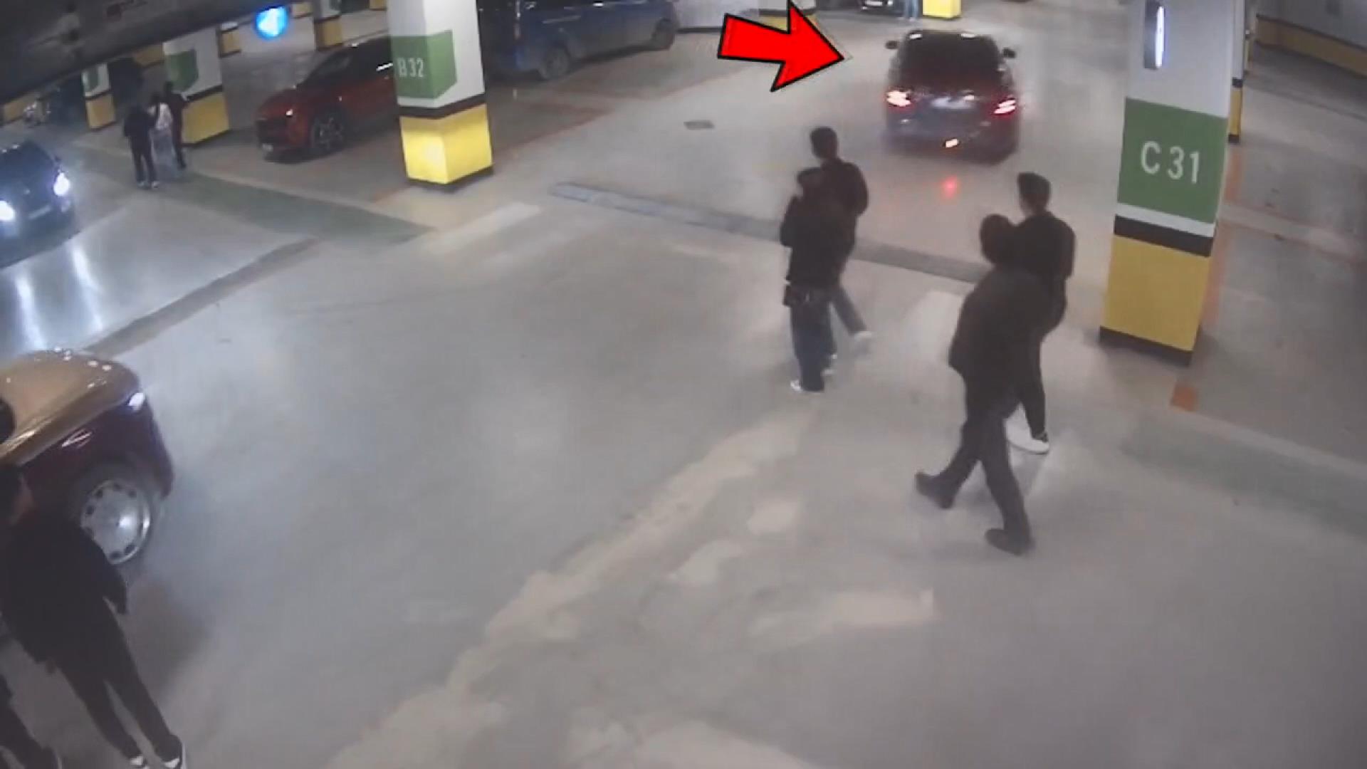 AVM Otoparkında Drift Şov! Polis Ceza Yağdırdı, Ehliyetler Askıda! Bu Akılsızlığa Ne Demeli?