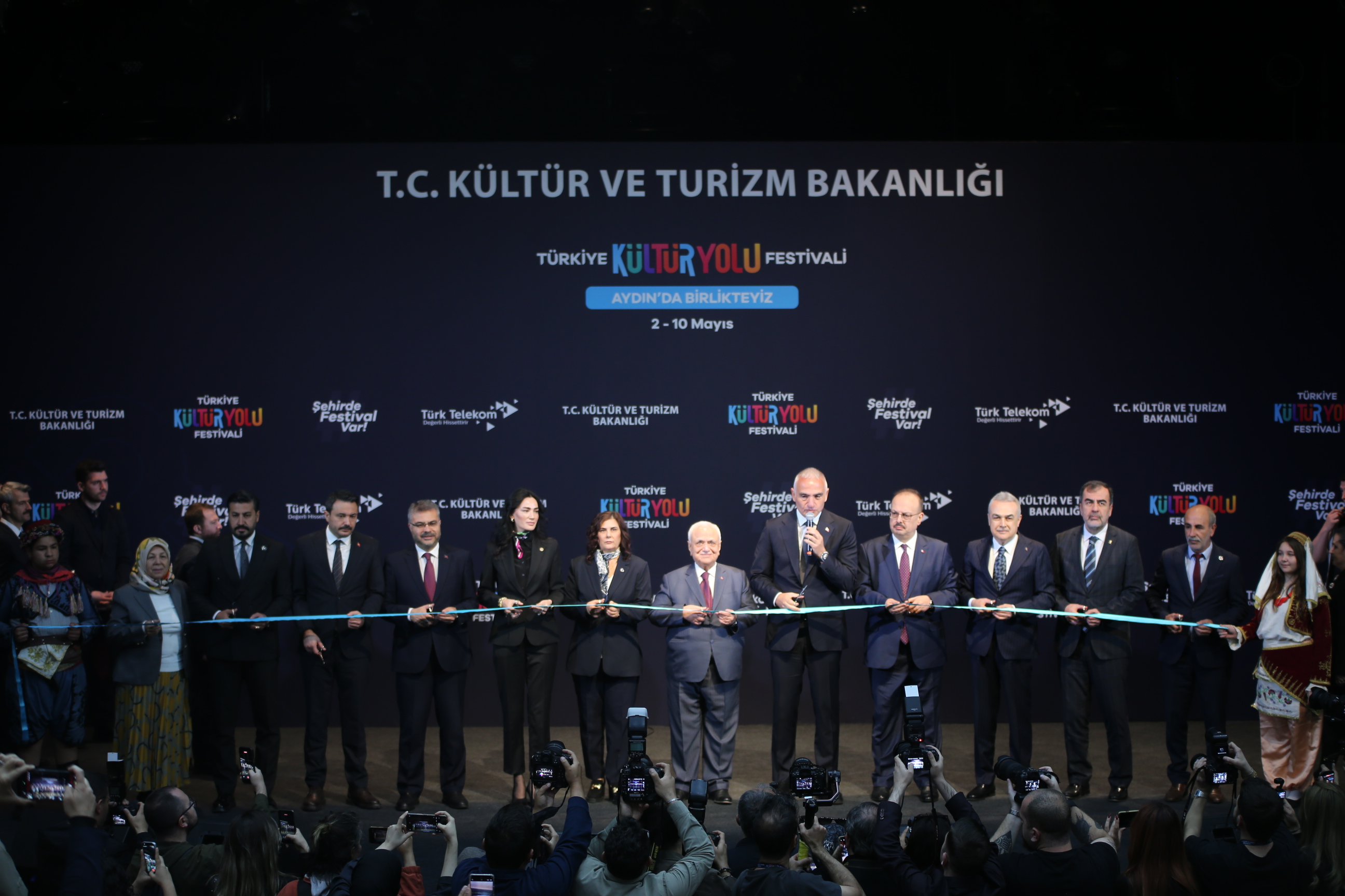 Aydın'da Kültür Şöleni! Türkiye Kültür Yolu Festivali İkinci Durağında Coşturuyor!