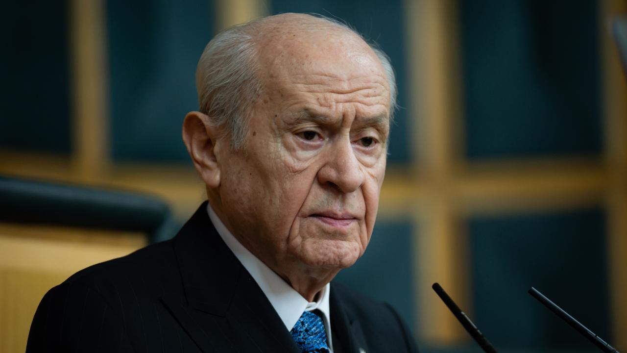 Bahçeli'den Siyaset Arenasına Yeni Parti ve Hazine Yardımı Uyarısı