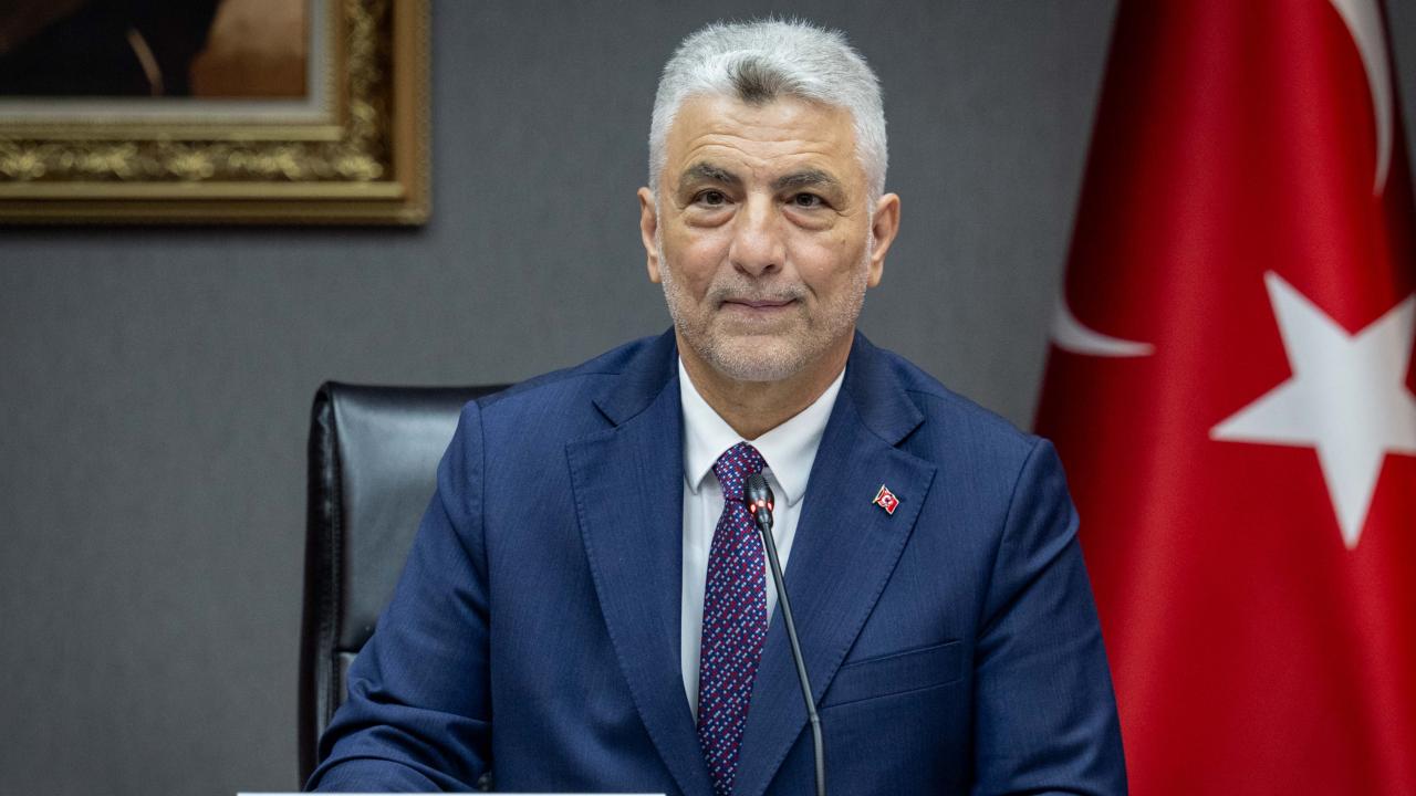 Bakan Bolat'tan Cari Açıkta Düşüş Öngörüsü: İkinci Çeyrekte 12 Milyar Dolar Beklentisi