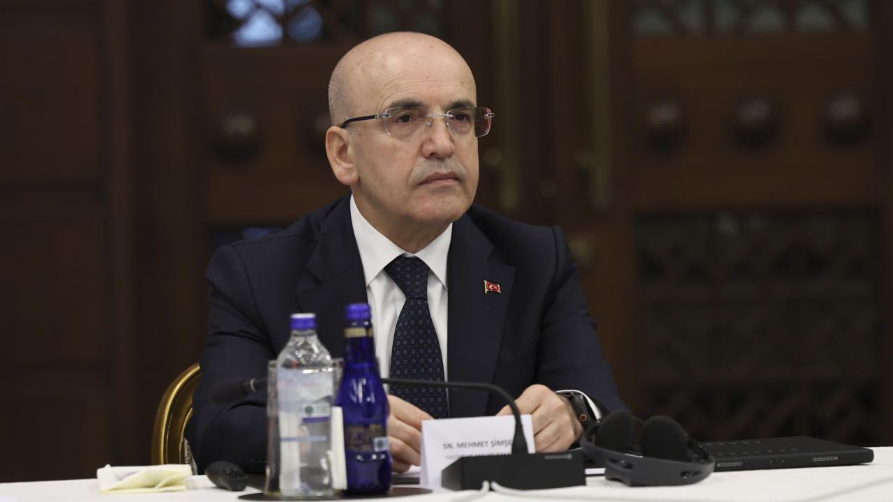 Bakan Şimşek'ten Ekonomik Göstergeler Açıklaması: Bütçe Disiplini Vurgusu