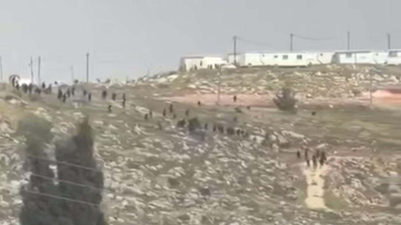 Batı Şeria'da Kan Donduran Anlar: İşgalci İsrailliler Filistinlilere Saldırdı!