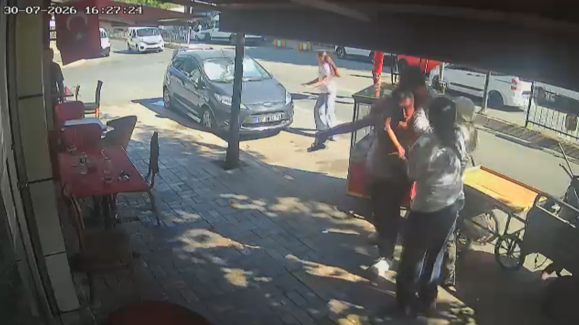 Bayrampaşa'da 'Laf Atma' Tartışması Kanlı Bitti: Bir Kişi Hayatını Kaybetti
