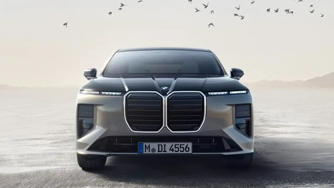 BMW'den Stratejik Küçülme: Almanya'da 8 Bin Kişi İşten Çıkarılacak