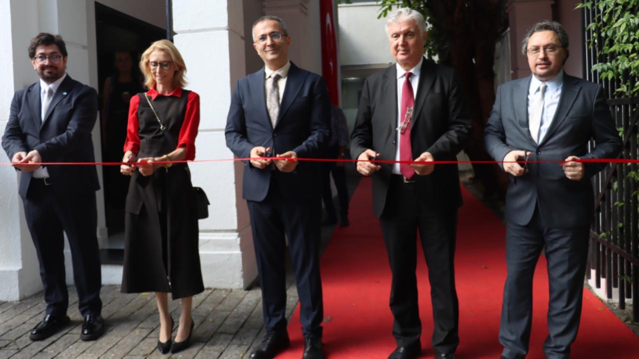 Brezilya'da Türk Rüzgarı! Yunus Emre Enstitüsü Sao Paulo'da Kapılarını Açtı!