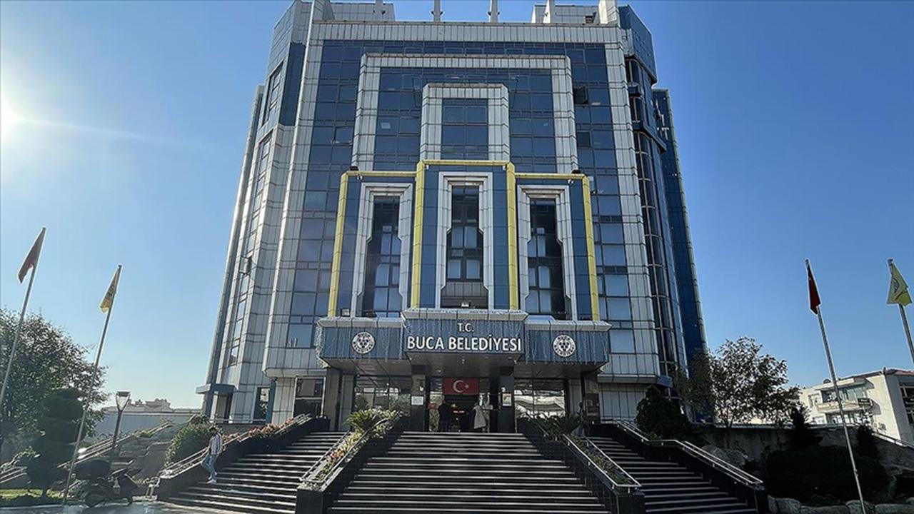 Buca Belediyesi'nde Şok Baskın! Başkan ve Düzinelerce Kişi Gözaltında!