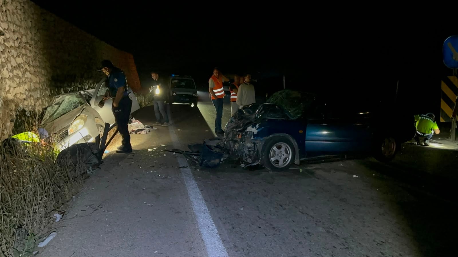 Bursa İznik'te Trafik Kazası: 2 Can Kaybı, 6 Yaralı