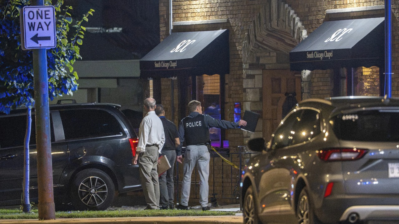 Chicago'da Bir Cenaze Evinde Onlarca Ceset Uygunsuz Şartlarda Bulundu
