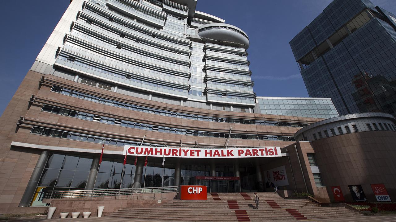 CHP'de Şok Gelişme! Kurultay İptal Edildi, Sular Durulmuyor!
