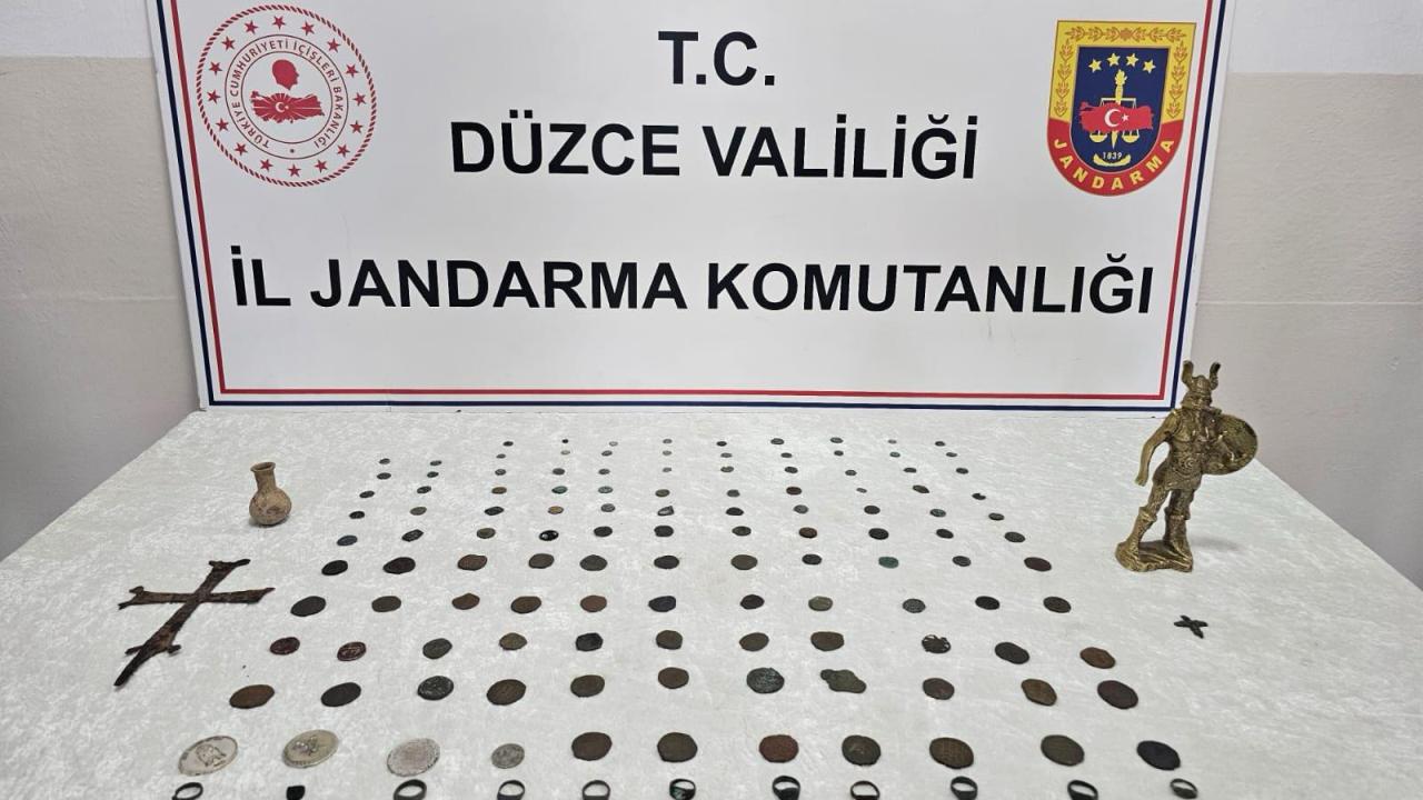 Define Avcıları Şoke Oldu! Düzce'de Tarihi Eser Yağmuruna Yakalandılar