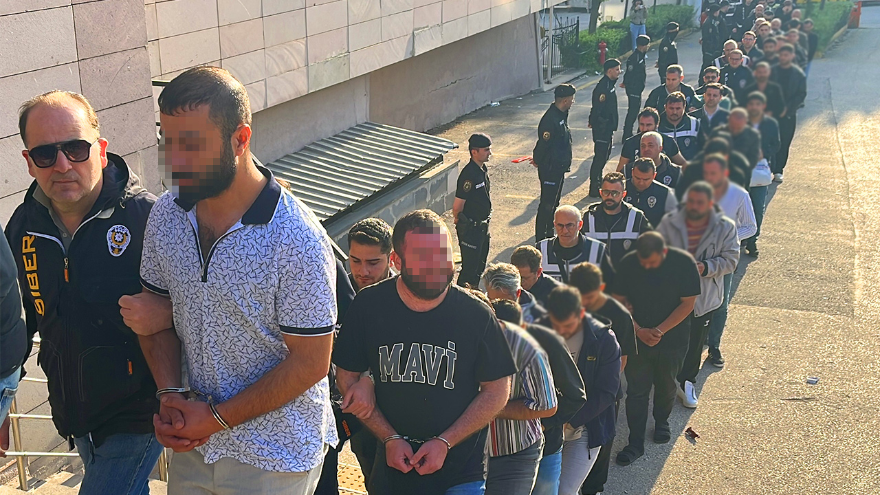 Dev Operasyon! Çetelere Ağır Darbe: 48 Milyar Liralık Kirli Para Aklayanlara Şafak Baskını!