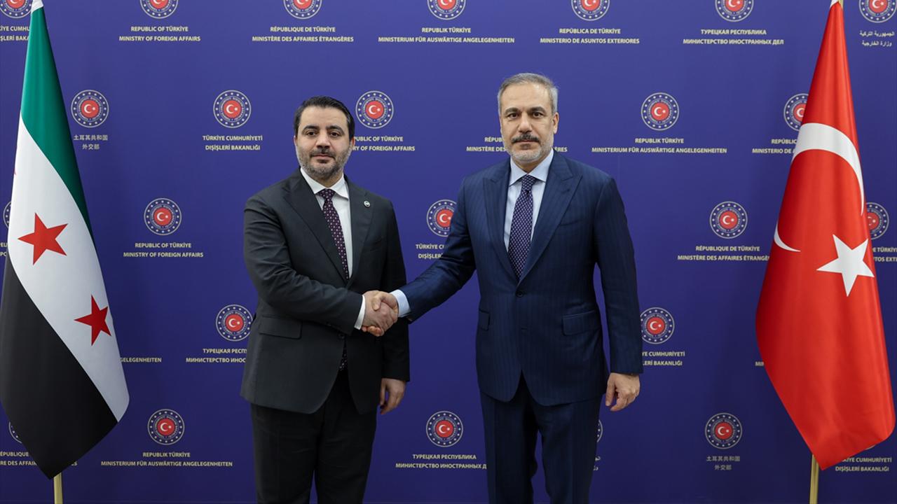 Dışişleri Bakanı Fidan ve Suriyeli Mevkidaşı Şeybani Arasında Diplomatik Temas