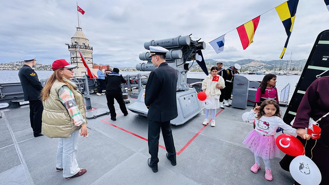 Donanmamız Halkın Gururu Oldu! 23 Nisan Coşkusuyla Gemilerimiz Marmaris, Bodrum ve Fethiye'de Ziyarete Açıldı!