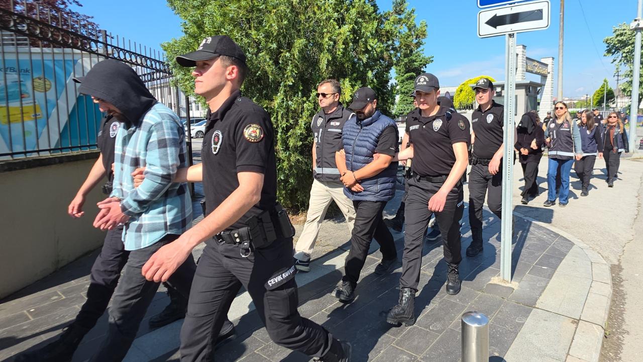 Düzce'de Skandal! Öğrencileri Kurban Ettiler, Milyonları Cebe İndirdiler!