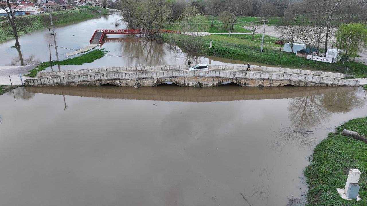 Edirne Alarmda! Tunca Nehri'nde Tehlike Çanları Çalıyor: Debisi Katlandı!