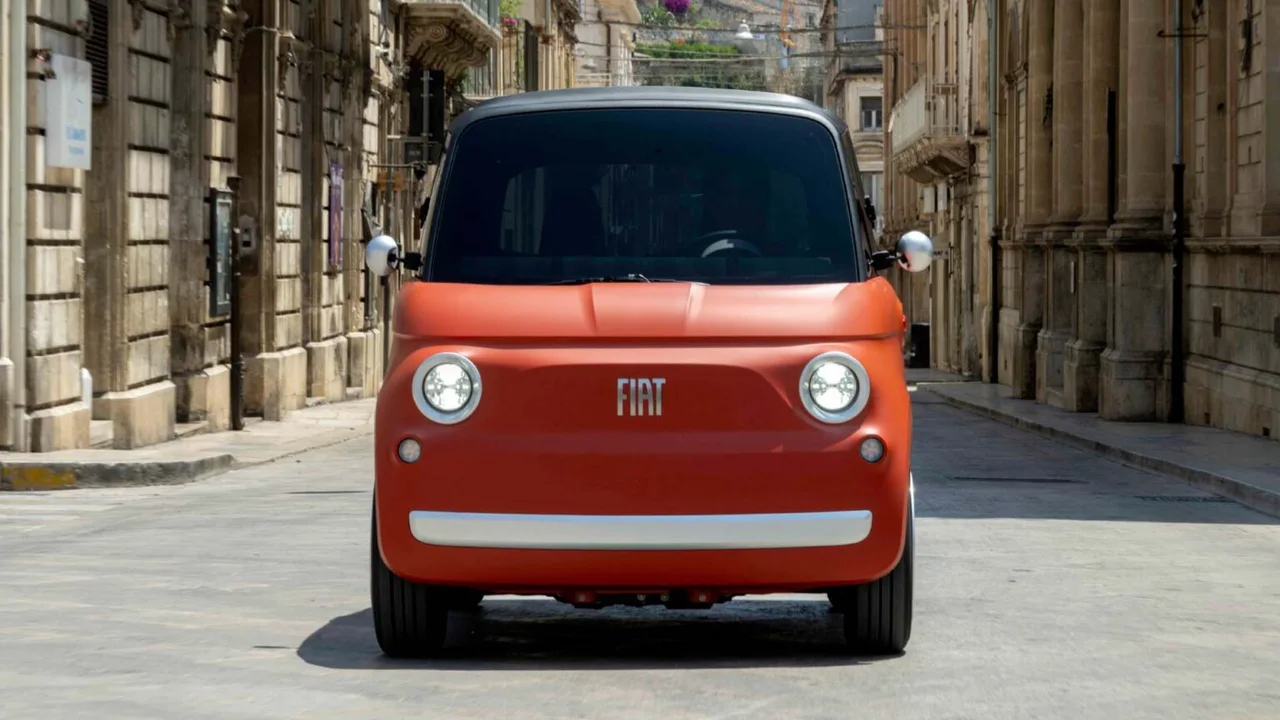 Elektrikli Minik Canavar Türkiye'de! Fiat Topolino'nun Fiyatı Dudak Uçuklattı!