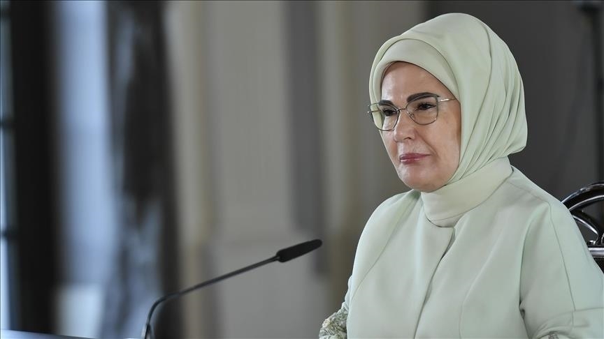 Emine Erdoğan'dan Sofralarımıza Altın Değerinde Uyarı! 'Sağlıklı Gıda Geleceğimiz İçin Hayati'