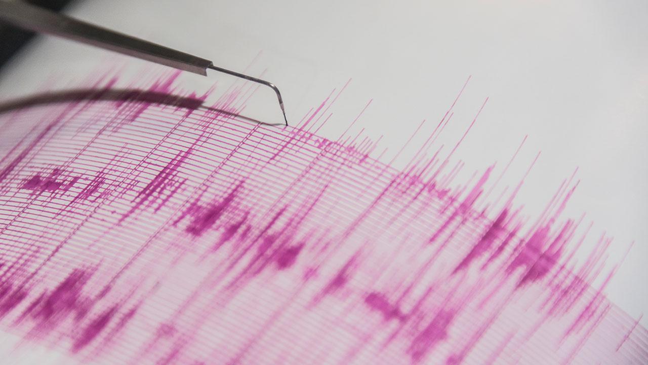 Endonezya'nın Flores Bölgesinde 7,7 Büyüklüğünde Deprem Meydana Geldi