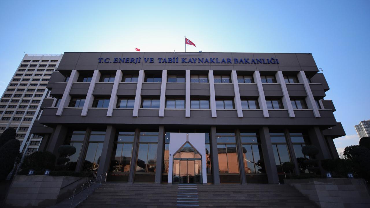 Enerji Sektöründe Nitelikli İş Gücü İçin Burs Kontenjanları Artırıldı