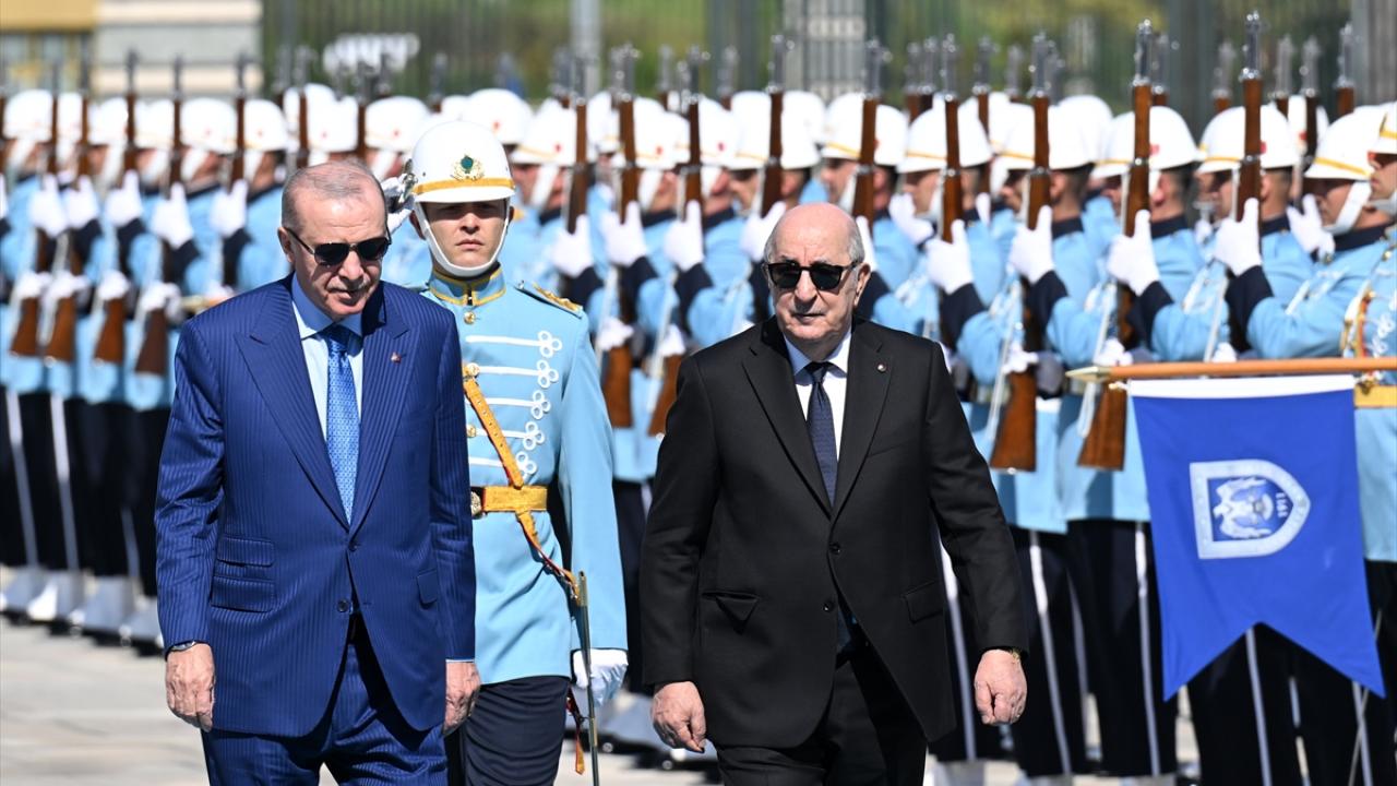 Erdoğan'dan Cezayir'e Tarihi Vurgu: 5 Asırlık Kardeşlik Bağı Daha da Güçleniyor!
