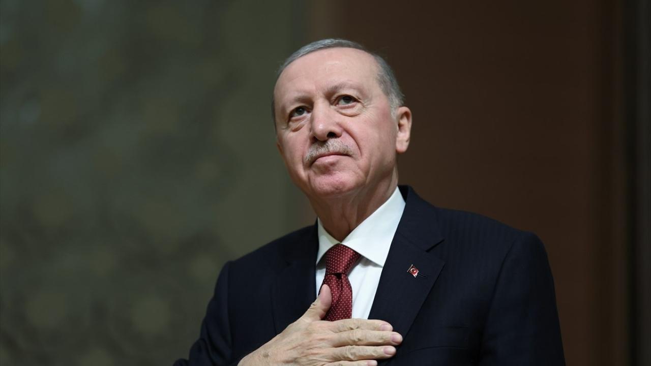 Erdoğan'dan Gençlere Müjde: Terör Kabusu Sona Eriyor, Huzur ve Refah Kapıda!
