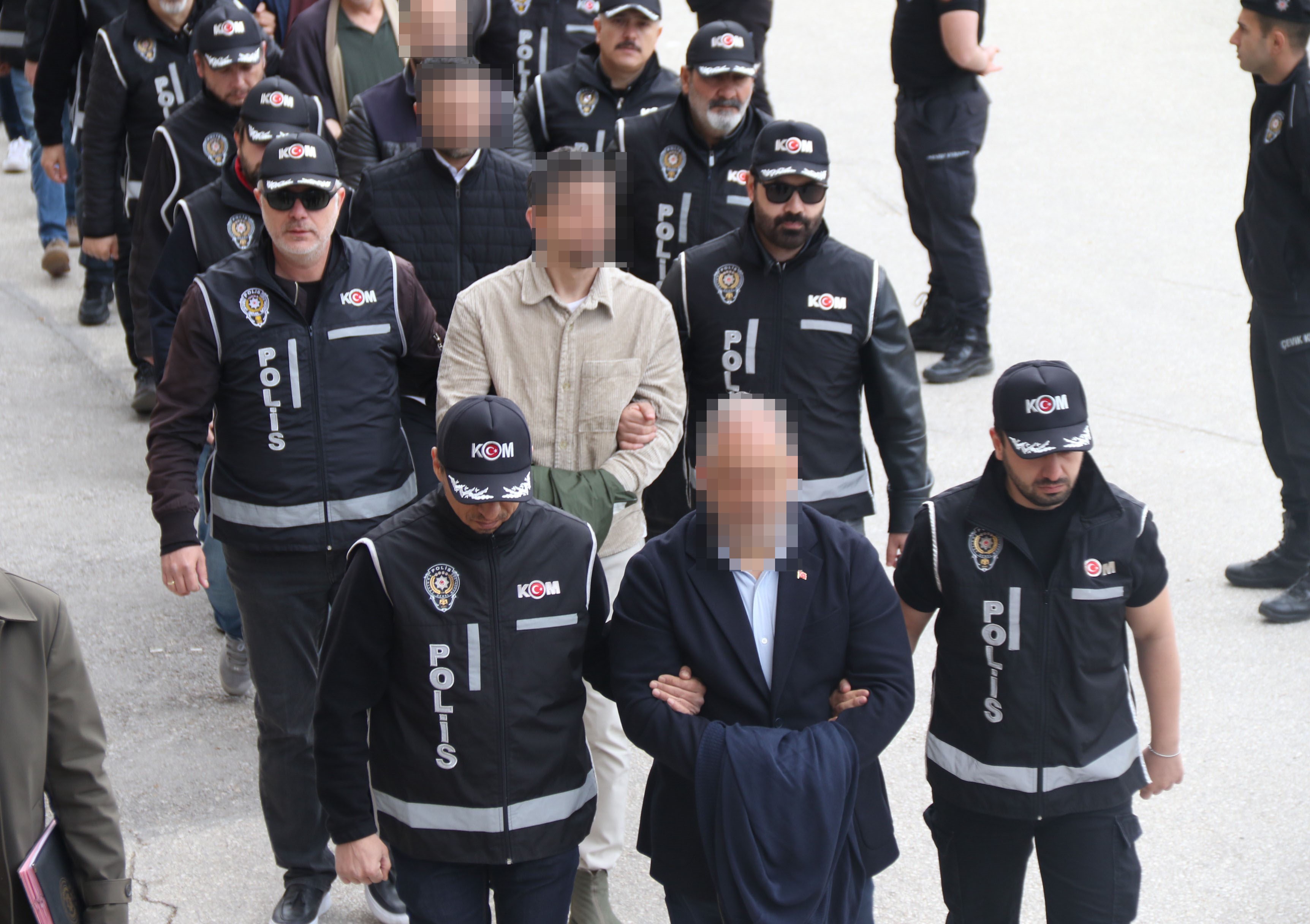 Eskişehir'de Şok Baskın! Tepebaşı Belediyesi'nde Neler Oluyor? 15 Tutuklama!