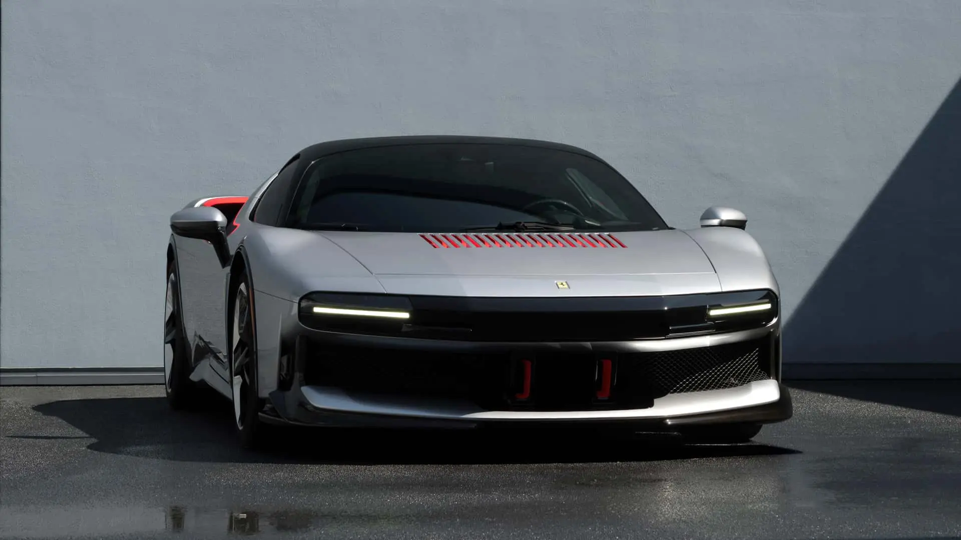 Ferrari'den Kişiye Özel Tasarım: CZ26 Tanıtıldı