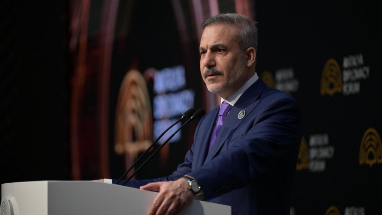 Fidan'dan Kritik Diplomasi Hamlesi! Antalya Forumu, Dünya İçin Umut Işığı Oldu!