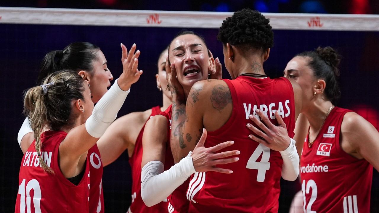 Filenin Sultanları FIVB Milletler Ligi'nde Zirveye Yerleşti