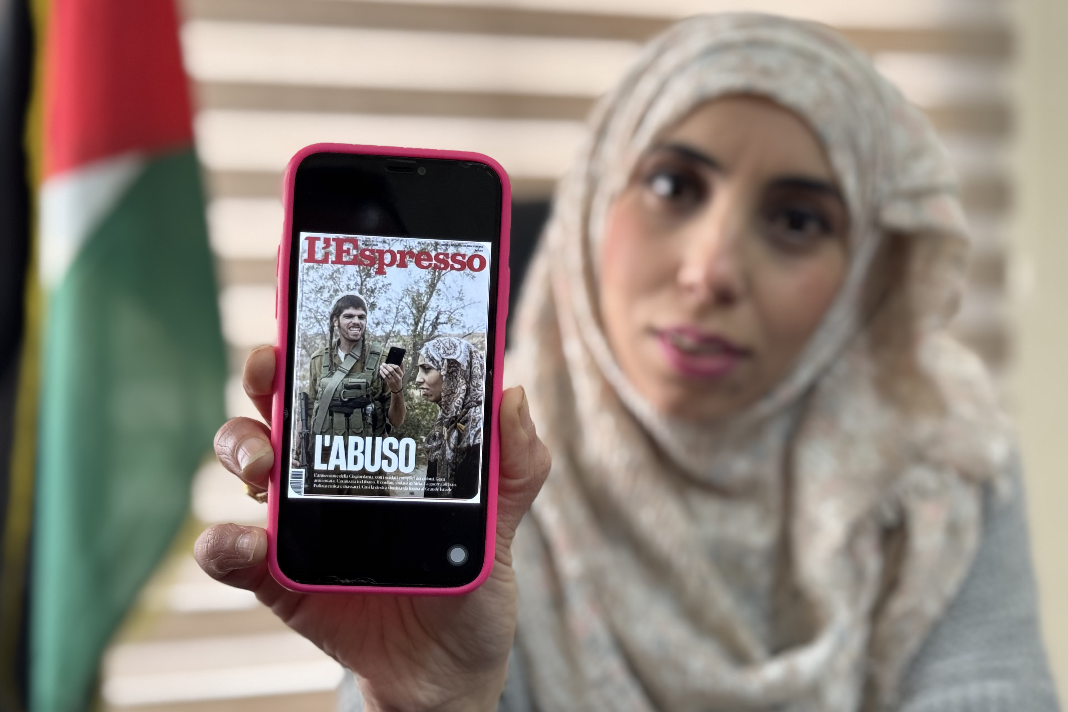 Filistinli Kadının Yürek Dağlayan Sözleri: O Kapak Acımızı Dünyaya Duyurdu!