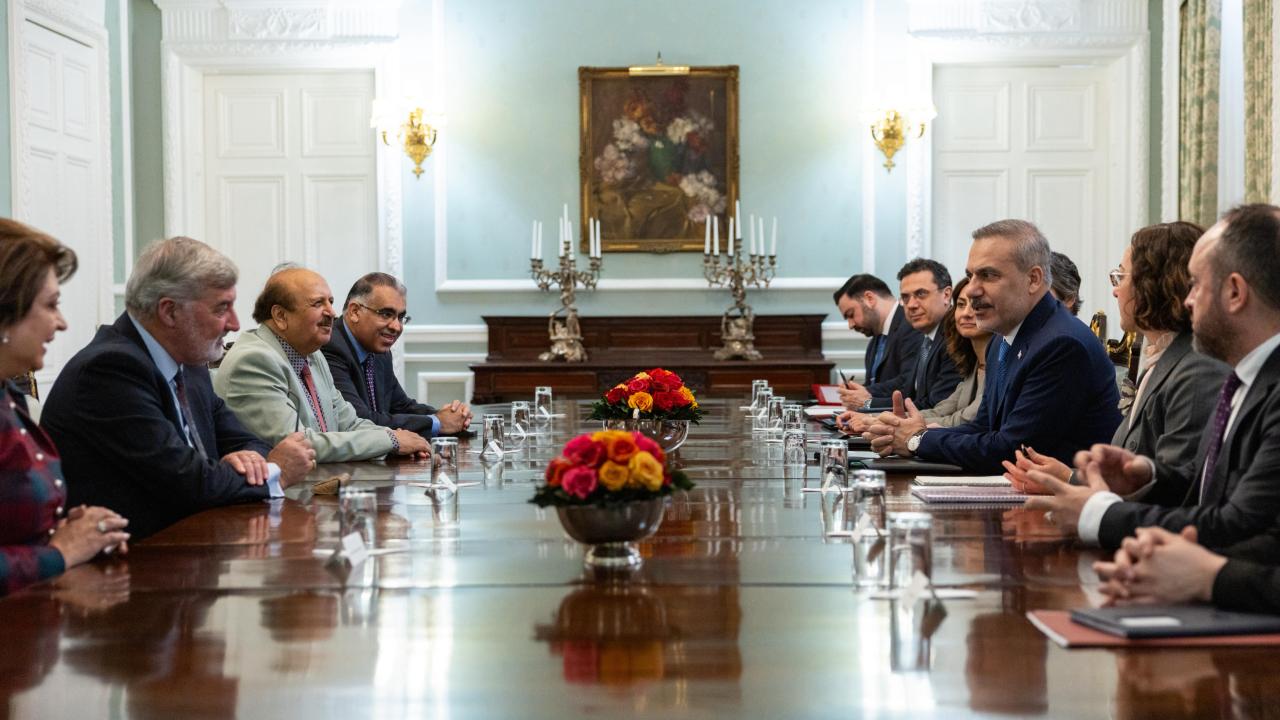 Flaş Gelişme! Bakan Fidan'dan İngiltere Çıkarması: Kritik Görüşmelerin Perde Arkası!