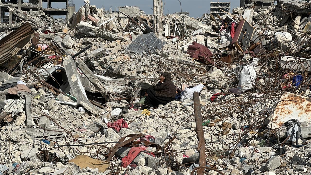Gazze'de Enkaz Altından 13 Cenaze Çıkarıldı