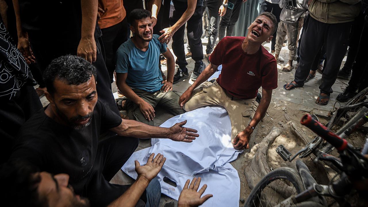 Gazze'de İnsanlık Dramı! İsrail'in Saldırılarında Can Kaybı 72 Bini Aştı! Dünya Nereye Bakıyor?