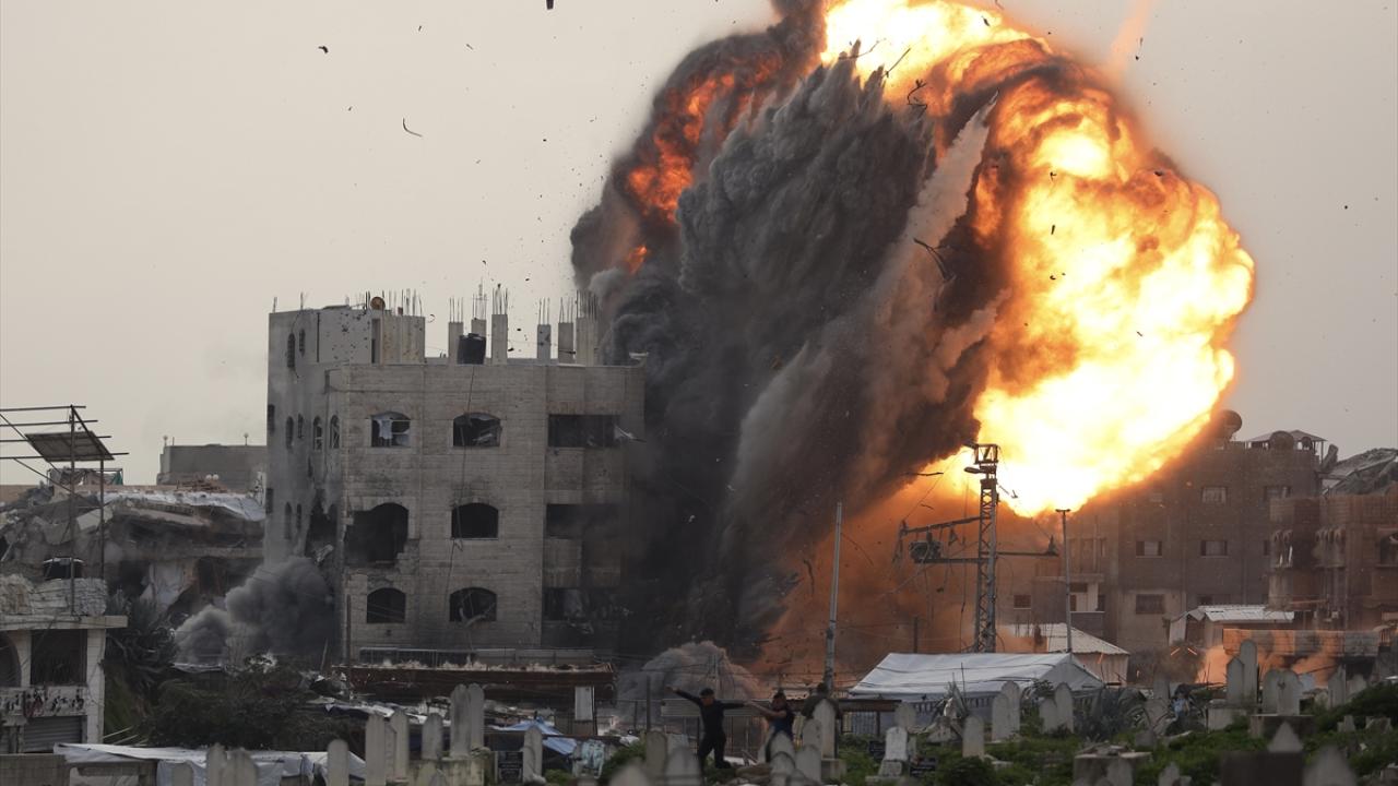 Gazze'de Kan Donduran Saldırı! İsrail'in Hava Operasyonu Sonrası Acı Bilançosu Ortaya Çıktı!