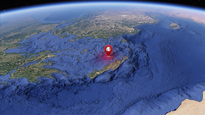 Girit Sallandı! Ege'de Korku Dolu Anlar: 5,8 Büyüklüğünde Deprem