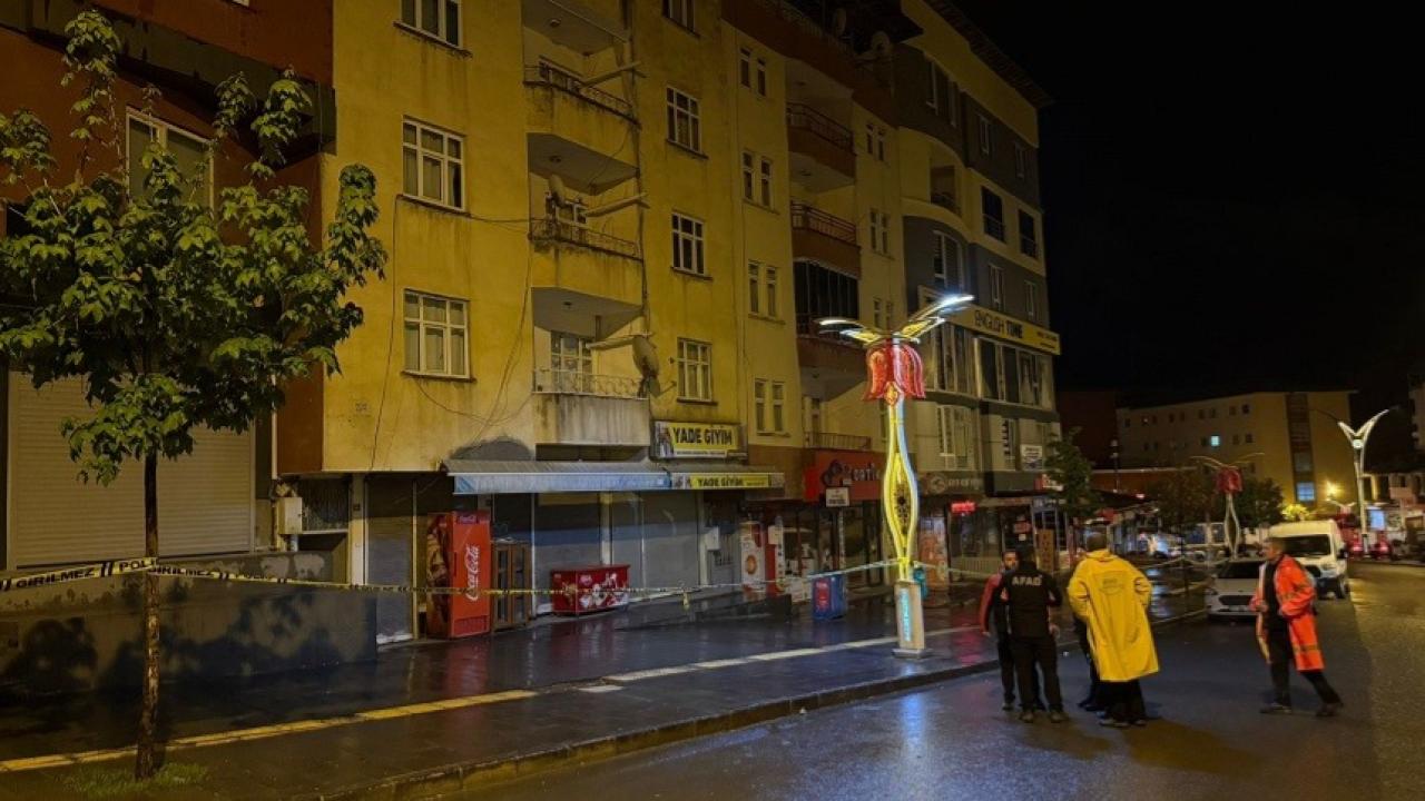 Hakkari'de Korkutan Gelişme! Binalar Çökme Tehlikesiyle Karşı Karşıya! Tahliyeler Başladı, Sebebi Şoke Etti!