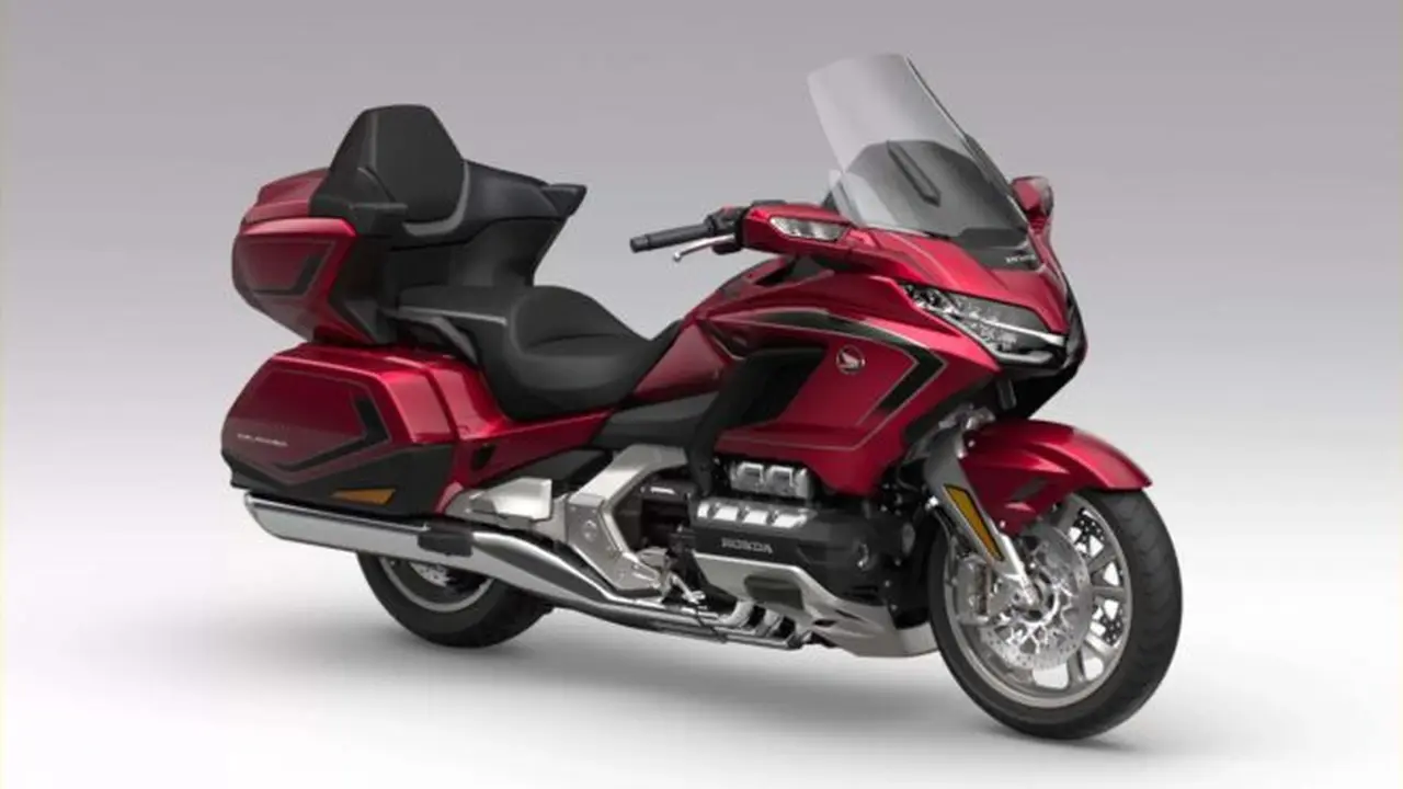 Honda'dan Şok Fiyat! 2026 Model Gold Wing'in Etiketi Dudak Uçuklatıyor!
