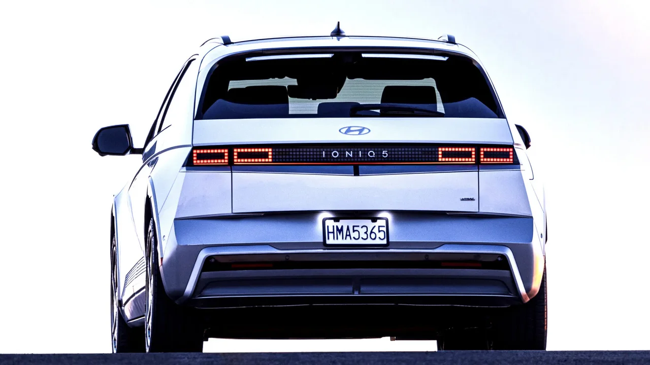 Hyundai ve Kia'dan Elektrikli Araçlar İçin Yangın Riski Uyarısı