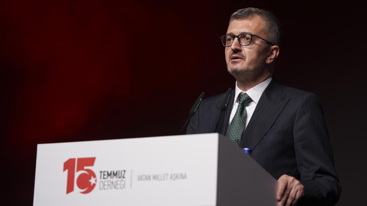 İletişim Başkanı Duran'dan Pakistan'ın Bağımsızlık Günü'ne Özel Mesaj